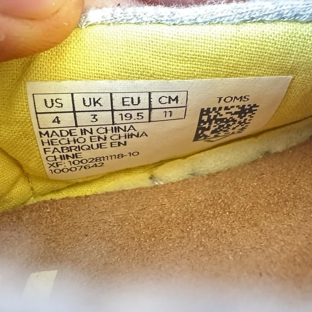 Size 4c - Toms Baby Crib Shoes Grey Gray Unisex Hook Loop Closure Free Shipping